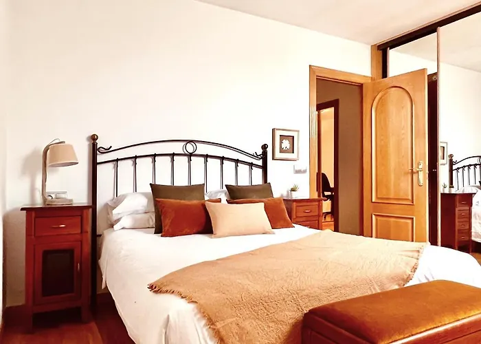 Housingleón - Conde Duplex con garaje gratuito