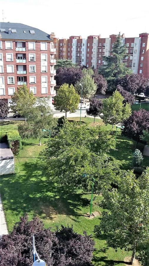Housingleon - Conde Duplex Con Garaje Gratuito Apartamento Leão